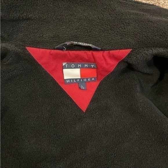 Mens TOMMY HILFIGER Red Logo Insulated Jacket Coat - Picture 6 of 7